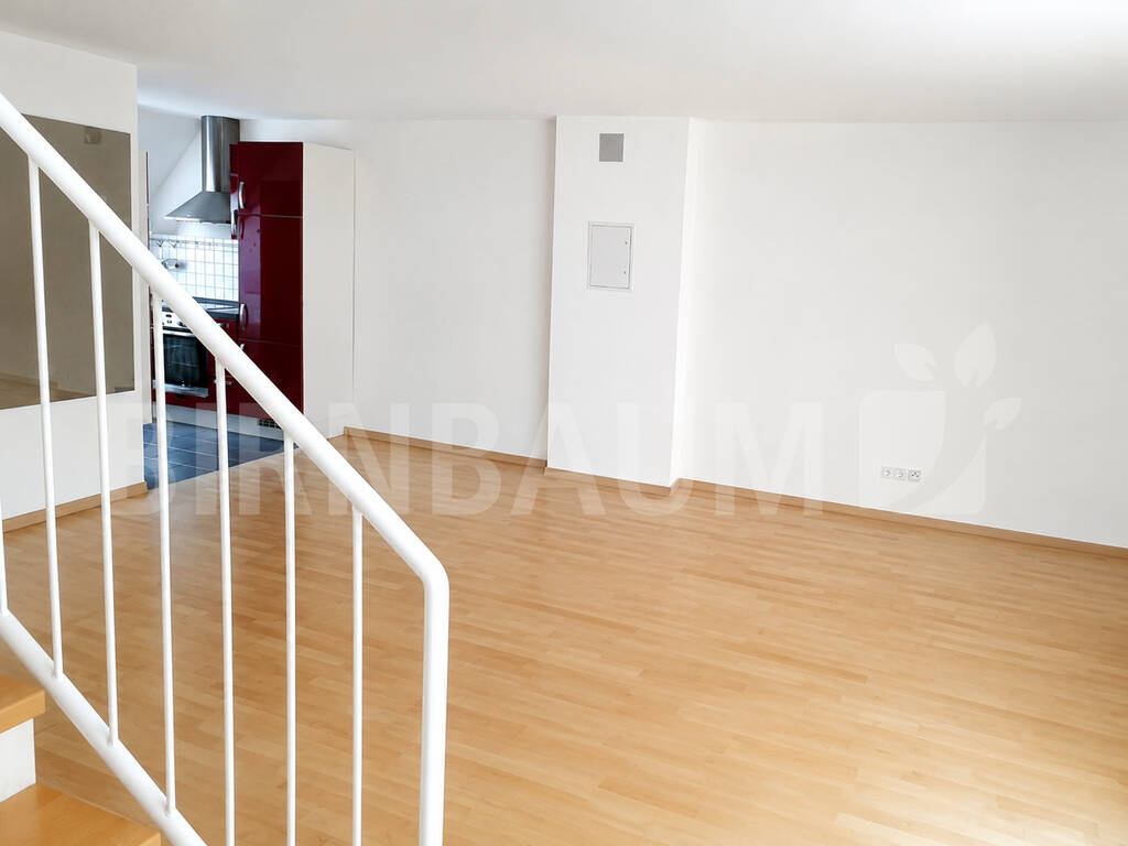 Wohnbereich mit Blick zur Küche Wohnbereich mit Blick zur Küche