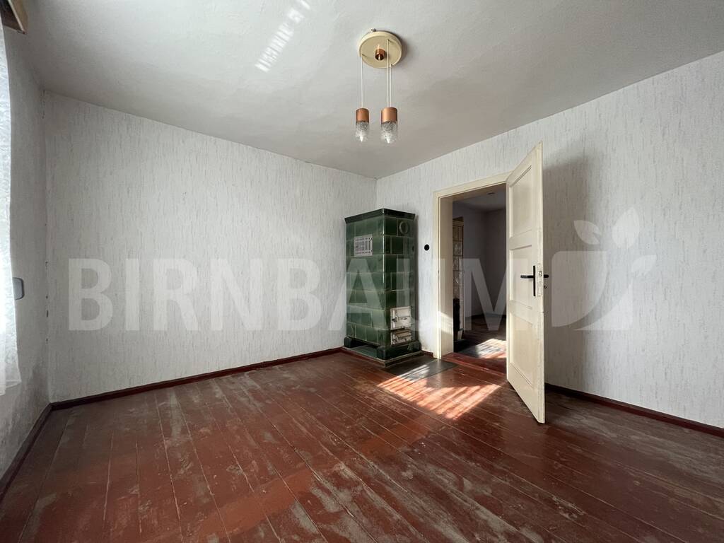 Zimmer mit Ofen